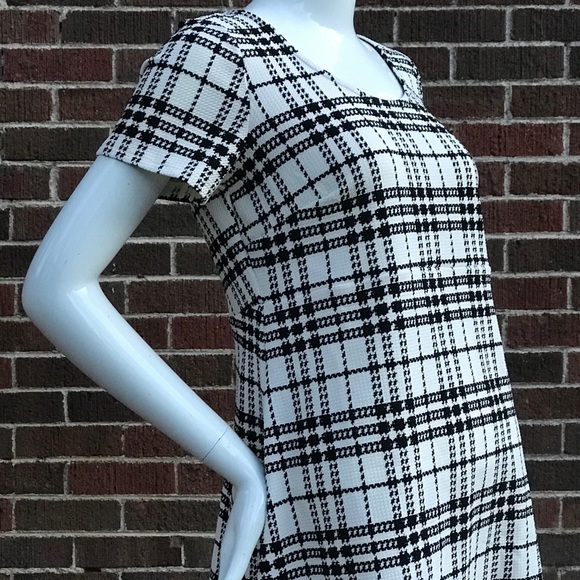 MOTHERHOOD HOUNDSTOOTH TOP - Picture 1 of 4